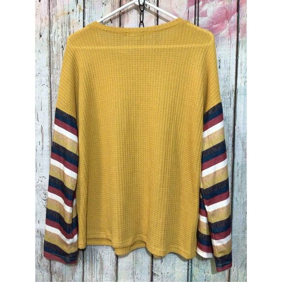 NWT Aceshin Gold Waffle Pattern Top with Colorful Sleeves Size Small ❤️💕 - Picture 9 of 13